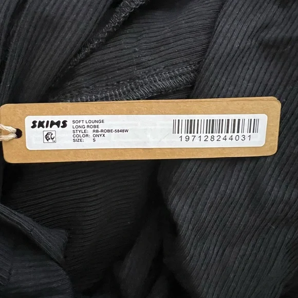 SKIMS Soft Lounge Long Robe - Picture 6 of 11